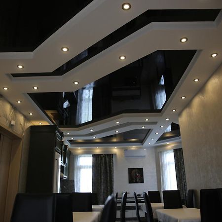Villa Mariana Batoumi Extérieur photo