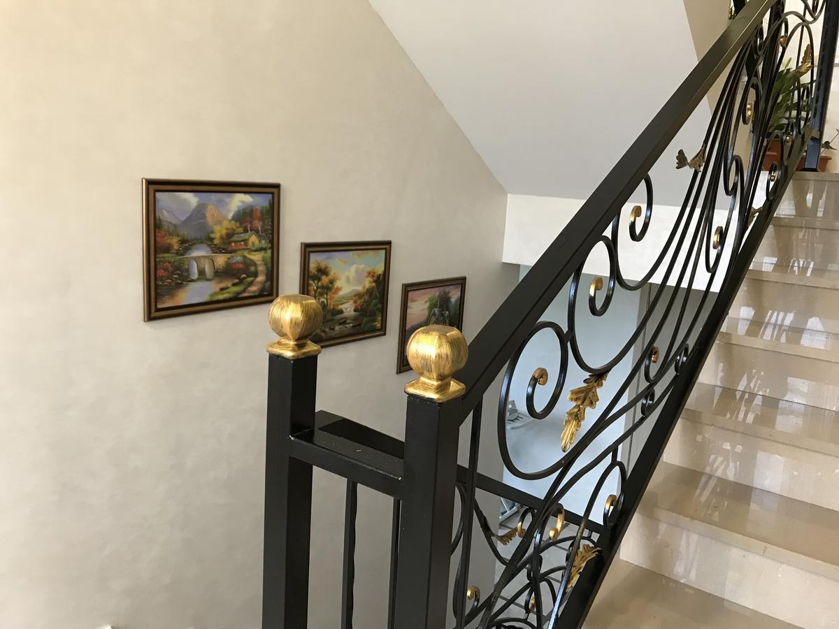 Villa Mariana Batoumi Extérieur photo